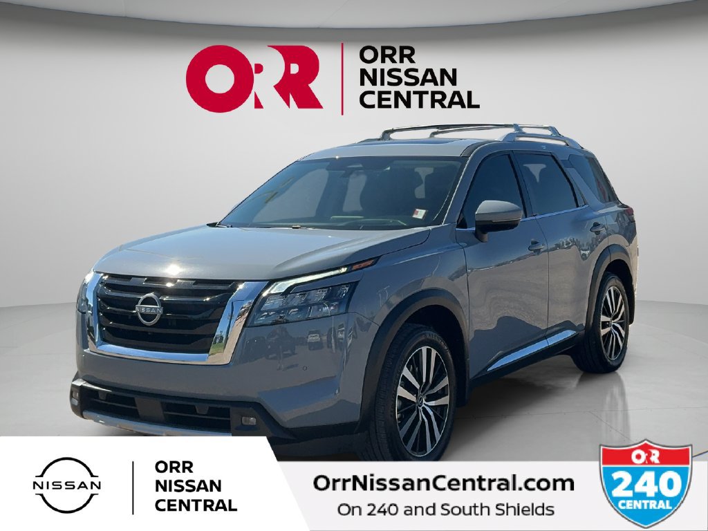 Used 2025 Nissan Pathfinder Platinum w/ Cargo Package FWD image 1