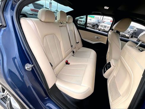 Used 2022 BMW 330i Sedan w/ Driving Assistance Package image 20