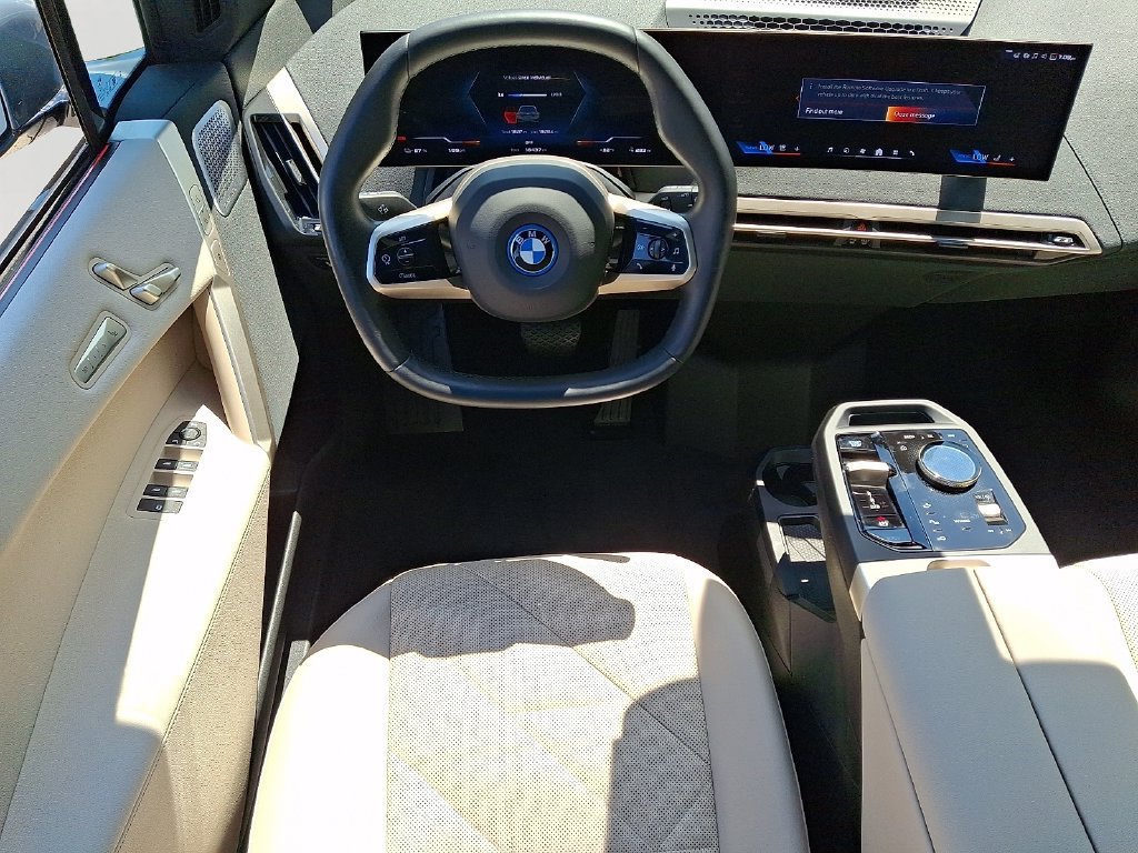 Used 2024 BMW iX M60 AWD/4WD image 12