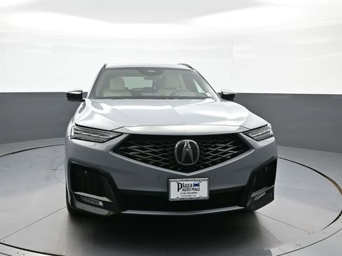 Used 2025 Acura MDX A-Spec image 2