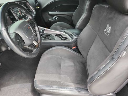 Used 2022 Dodge Challenger R/T Scat Pack RWD image 15