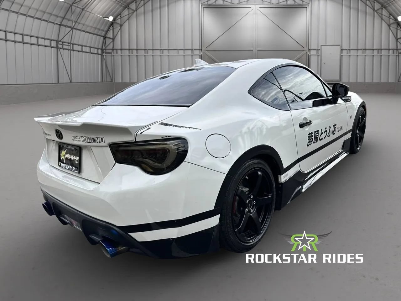 Used 2017 Toyota 86 RWD image 10