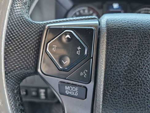 Used 2022 Toyota Tacoma TRD Sport w/ Technology Package AWD/4WD image 22