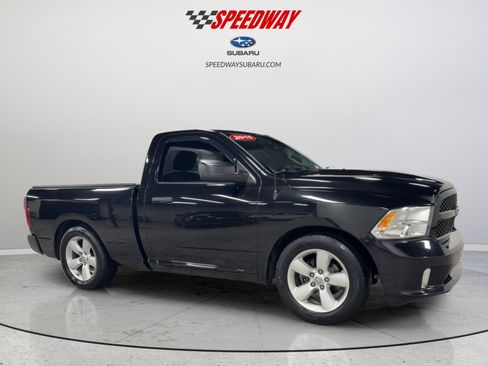 Used 2015 RAM 1500 Express image 13