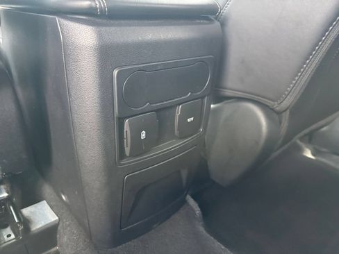 Used 2023 Ford Explorer XLT w/ Equipment Group 202A AWD/4WD image 24