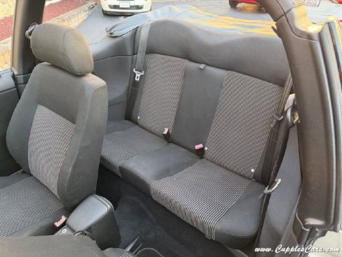 Used 2001 Volkswagen Cabrio GLS image 7