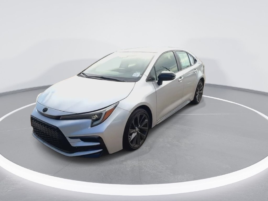 Used 2023 Toyota Corolla XSE FWD image 4