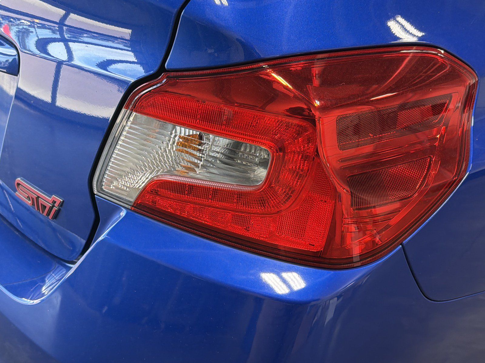 Used 2019 Subaru WRX STI AWD/4WD image 17