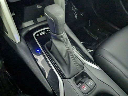 Used 2024 Toyota Corolla Cross AWD Hybrid image 26