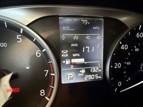 Used 2024 Nissan Kicks S image 10