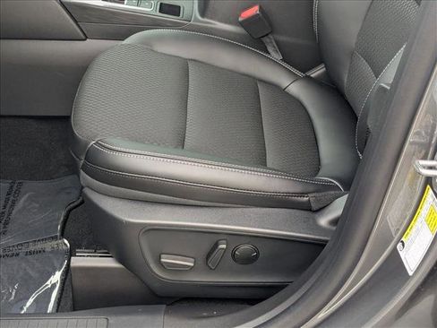 New 2025 Ford Escape SE image 4