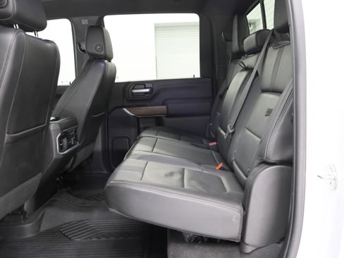 Used 2021 Chevrolet Silverado 2500 High Country w/ Z71 Off-Road Package image 9