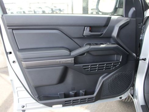 New 2026 Toyota 4Runner TRD Sport AWD/4WD image 18