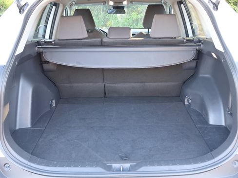 Certified 2025 Toyota RAV4 XLE FWD image 6