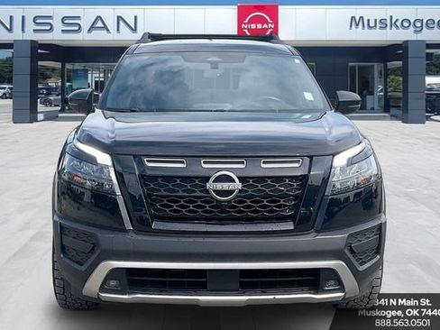 Used 2025 Nissan Pathfinder Rock Creek AWD/4WD image 2