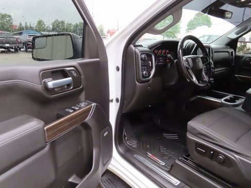 Used 2020 Chevrolet Silverado 1500 RST image 15