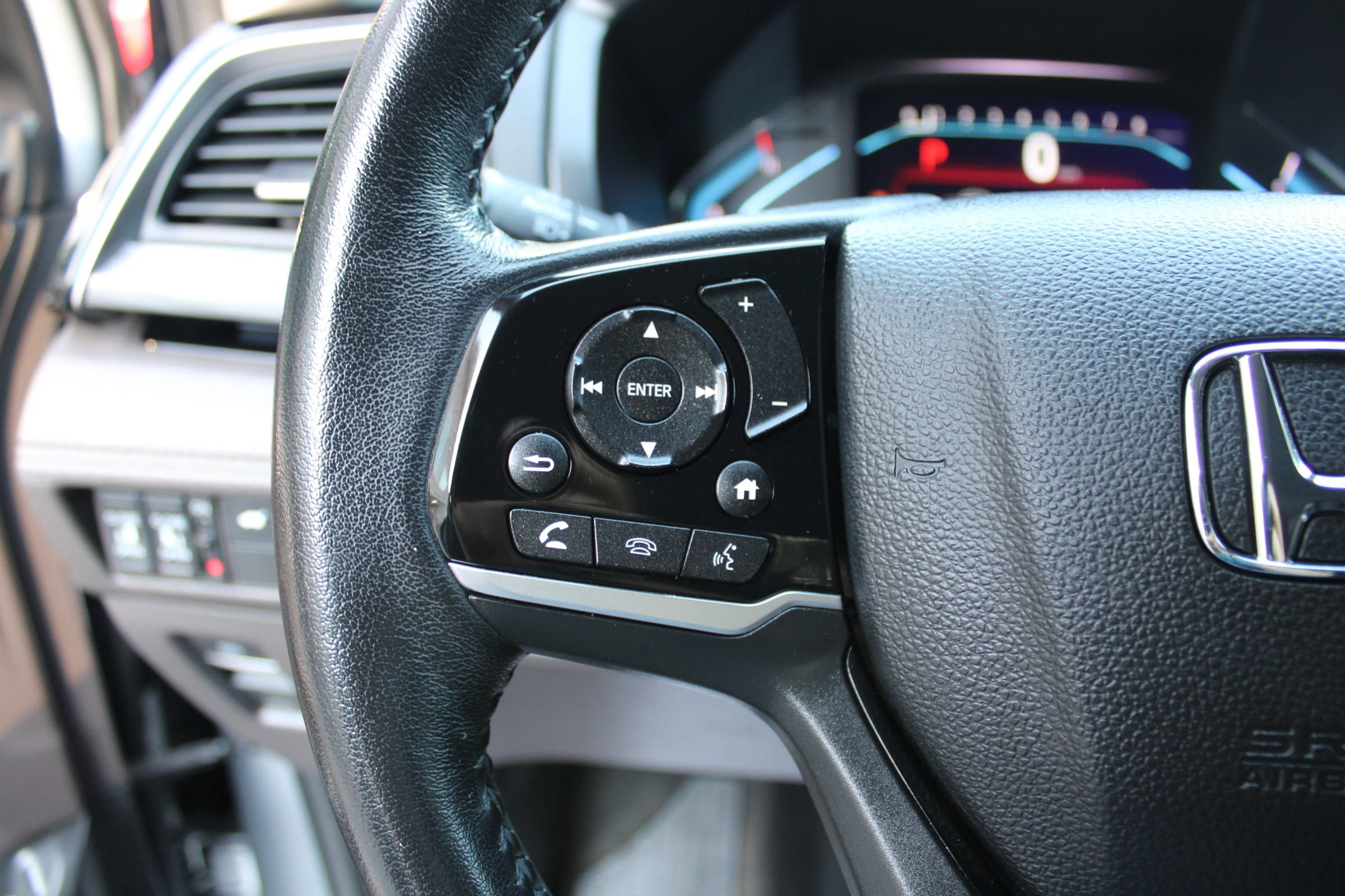 Used 2021 Honda Odyssey Elite image 8