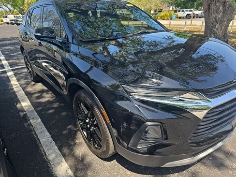 Used 2022 Chevrolet Blazer LT image 3