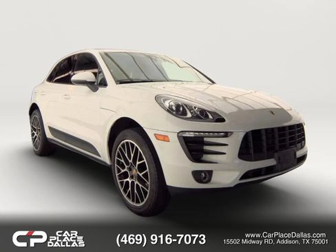 Used 2018 Porsche Macan AWD/4WD image 1