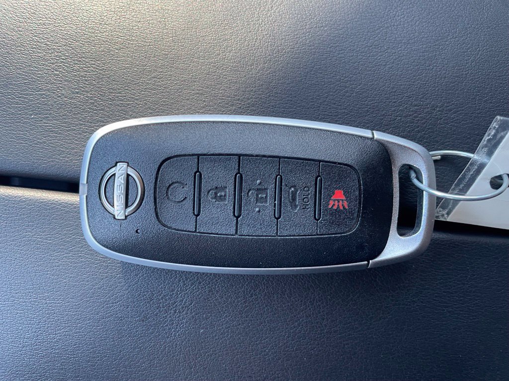 Certified 2026 Nissan Rogue SV FWD image 30
