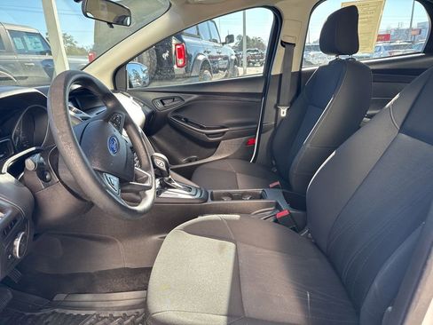 Used 2015 Ford Focus S image 8