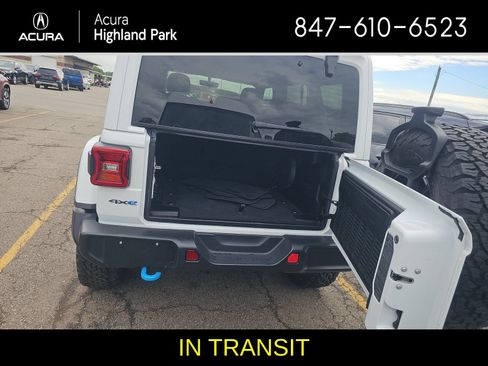 Used 2022 Jeep Wrangler Unlimited Rubicon 4xe w/ Cold Weather Group AWD/4WD image 16