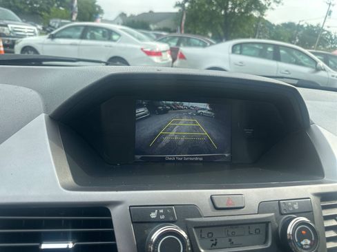 Used 2016 Honda Odyssey EX-L image 23