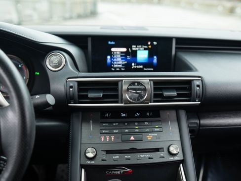 Used 2019 Lexus IS 300 F Sport w/ F Sport Package image 31