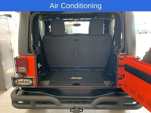 Used 2015 Jeep Wrangler Sport image 13