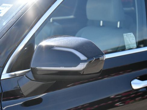 Used 2021 Hyundai Palisade SEL w/ Premium Package image 13