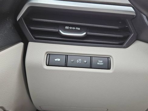 Used 2023 Nissan Altima 2.5 SV FWD image 29