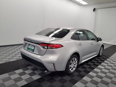 Used 2024 Toyota Corolla LE FWD image 9