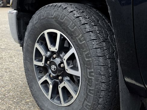 Used 2016 Toyota Tundra SR5 w/ TRD Off Road Package AWD/4WD image 11