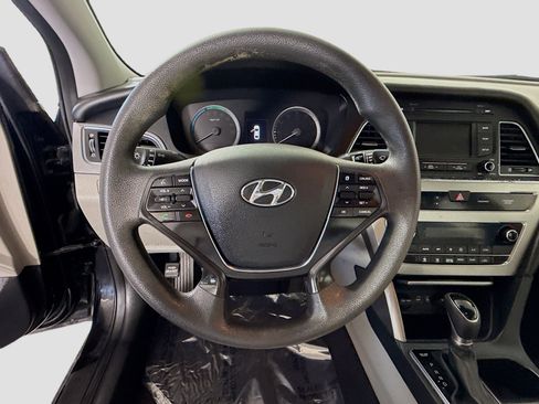 Used 2016 Hyundai Sonata SE FWD image 13