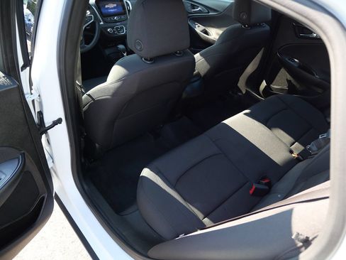Used 2023 Chevrolet Malibu LS w/ Driver Confidence Package FWD image 18
