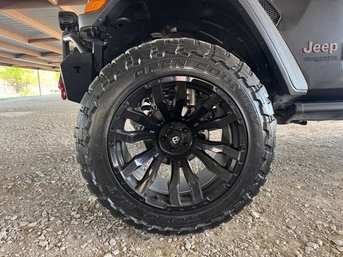 Used 2021 Jeep Wrangler Unlimited Rubicon image 40