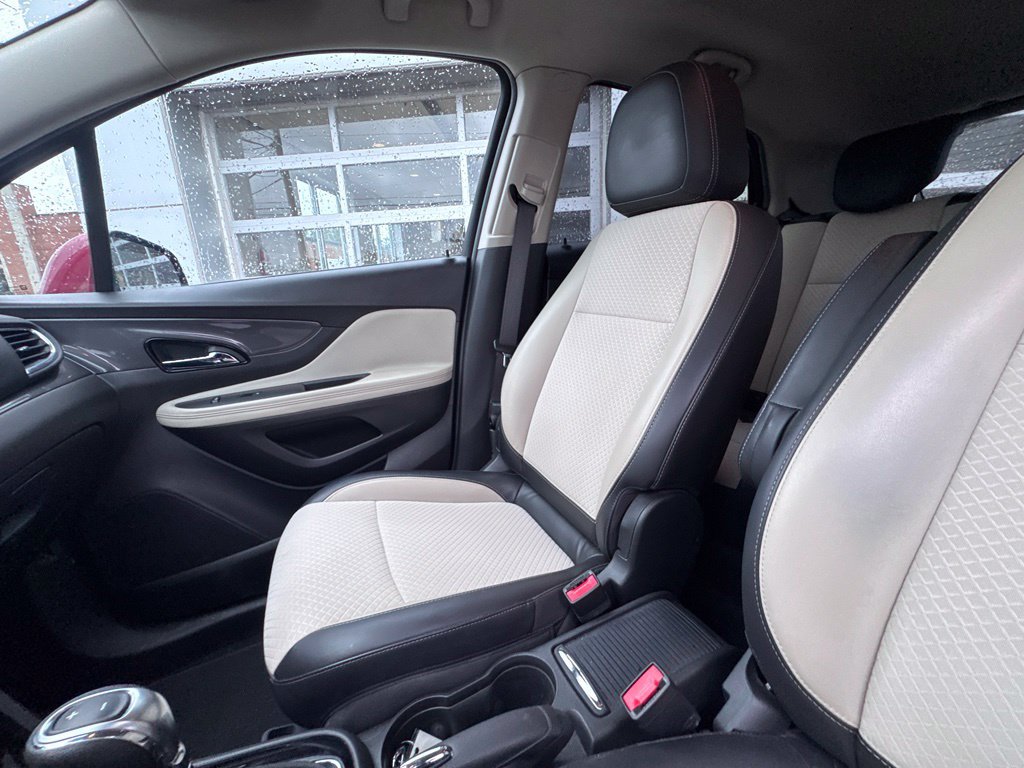 Used 2019 Buick Encore Preferred w/ Safety Package FWD image 20