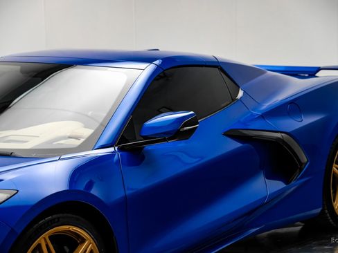 Used 2020 Chevrolet Corvette Stingray Premium Conv w/ 3LT Preferred Equipment Group image 31