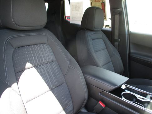 Used 2026 Chevrolet Equinox LT FWD image 39
