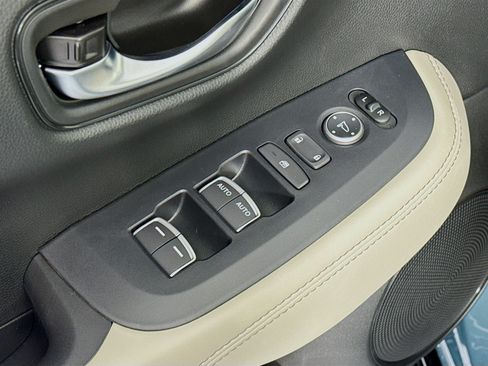 New 2027 Honda HR-V EX-L image 17