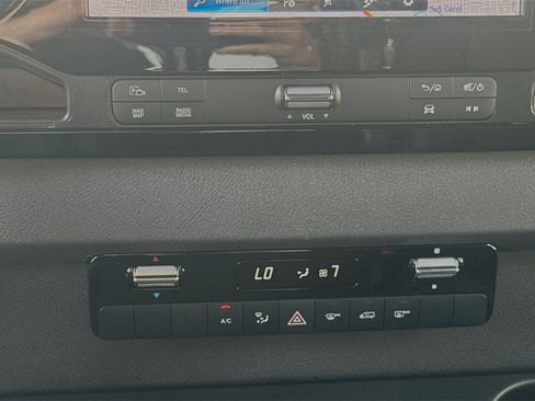 Used 2024 Mercedes-Benz Sprinter 144 Cargo image 20