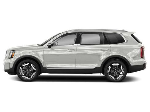 Used 2023 Kia Telluride S w/ S Sunroof Package image 3