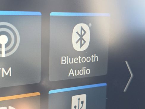 Certified 2024 Honda HR-V EX-L image 6