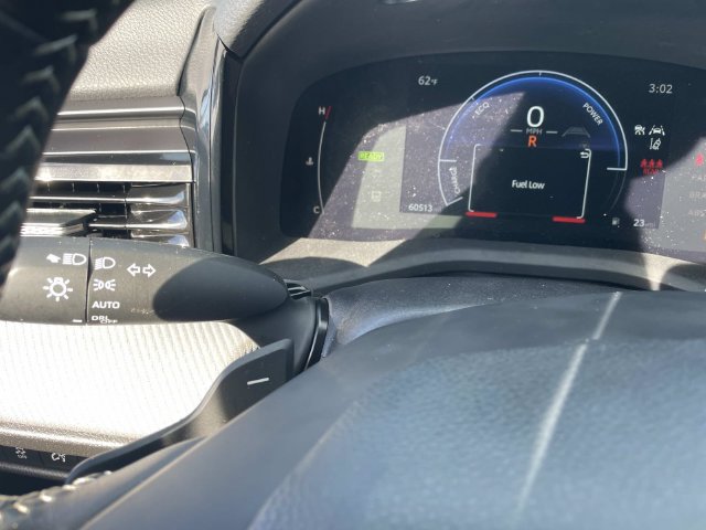 Used 2025 Toyota Camry SE AWD/4WD image 36