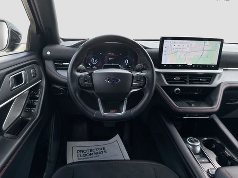 Certified 2025 Ford Explorer ST image 25