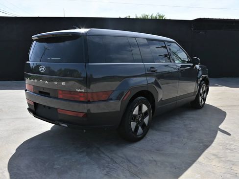 Used 2026 Hyundai Santa Fe SE FWD image 3