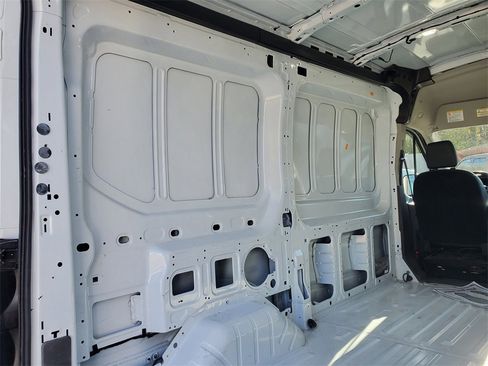Used 2023 Ford Transit 250 Medium Roof AWD image 25
