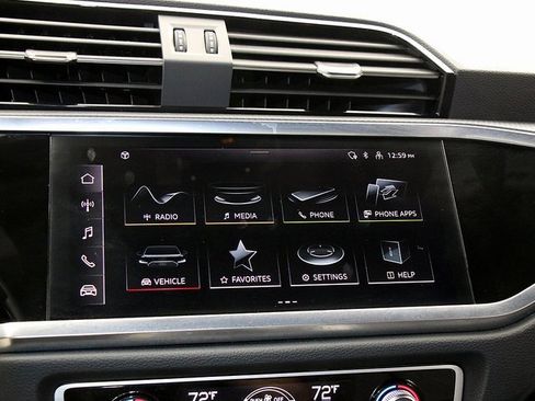 Used 2025 Audi Q3 2.0T Premium image 17