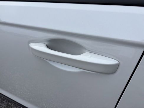 Used 2025 Honda Accord SE image 11