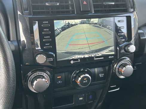 Used 2021 Toyota 4Runner TRD Off-Road Premium AWD/4WD image 29